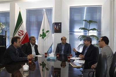 مدیر کانون زبان استان یزد با فرماندار شهرستان میبد دیدار و گفتگو کرد